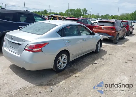 2015 Nissan Altima 2.5 Sv z USA, uszkodzony, nr VIN 1N4AL3AP7FC280568